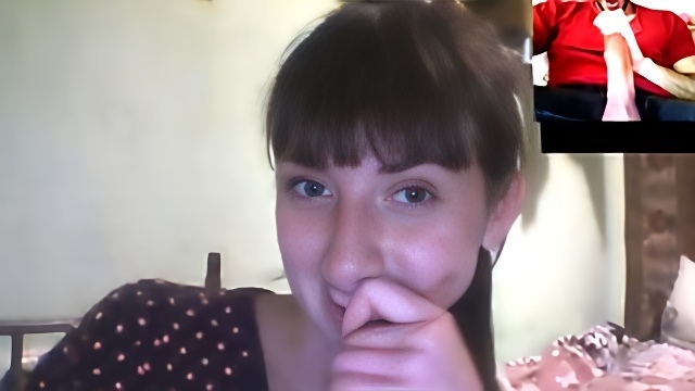 Похабные тетки из России ведут трансляции в скайпе и показывают буфера