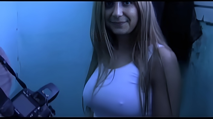 Грудастая шмара отправила жениха спать и сделала минет двум его приятелям