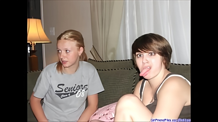 Эротические фотографии 18летних девушек с красивыми сисечками