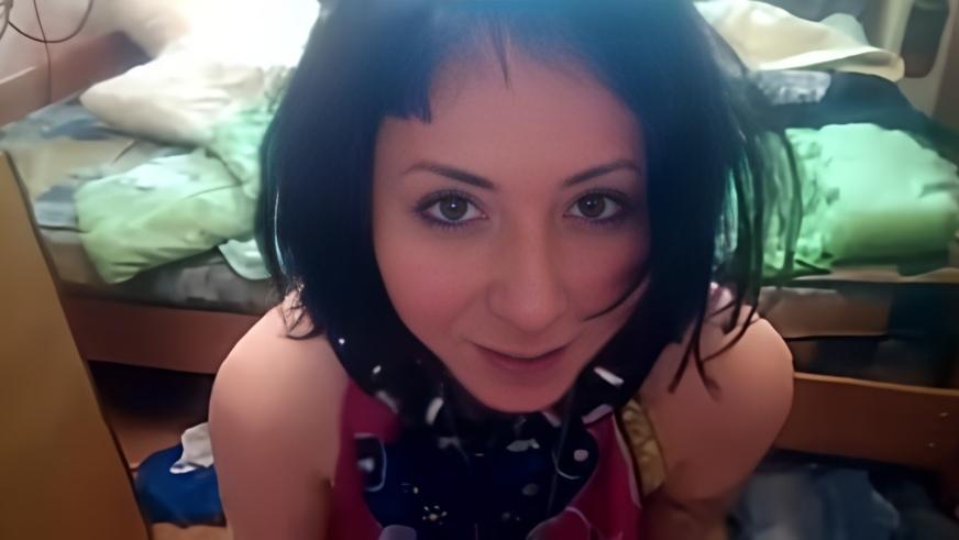 Друг попросил пошлую красотку Машу отсосать и она сразу согласилась