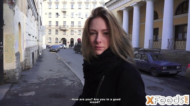 Зрелый мужик дерет молодую студентку под видом кастинга