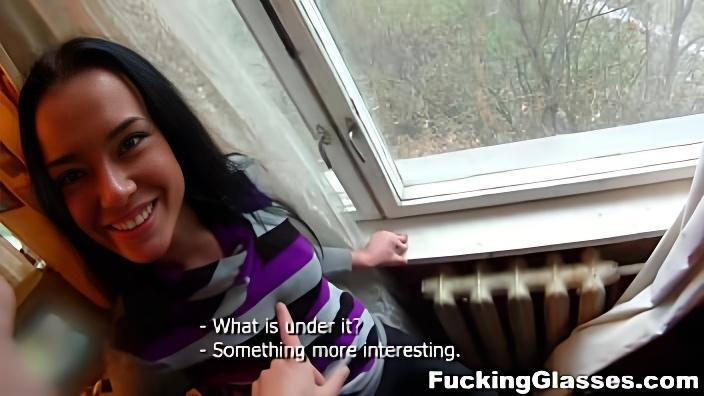 Ты торопишься? Пикапер заманил цыпочку в свою съемную квартиру и попользовался её дырой