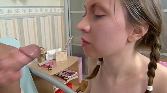 Цыпочкам всего 18 лет, а они хотят давать бойфрендам во все свои дырки