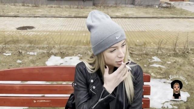 Познакомился на улице с курящей молодухой и развел ее на минет