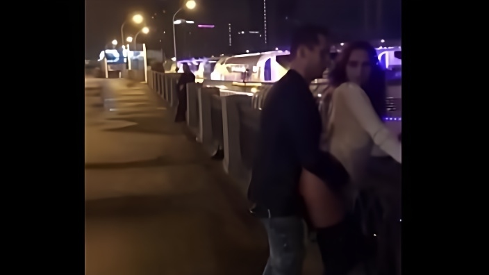 Москва никогда не с.