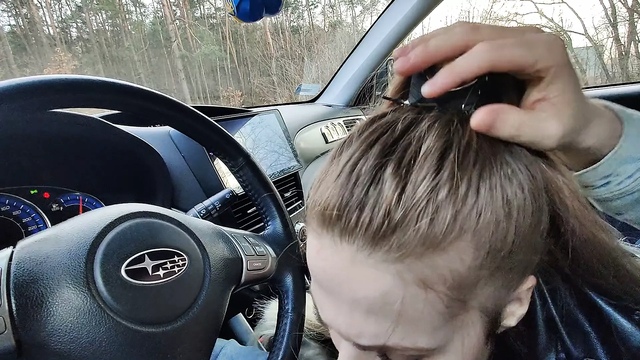 Страстный минет в машине