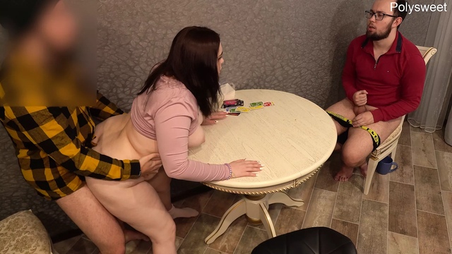 Ты же любишь смотреть как твою девку трахает кто-то другой?