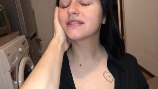 СДЕЛАЛА СОЧНЫЙ МИНЕТ СВОДНОМУ БРАТУ