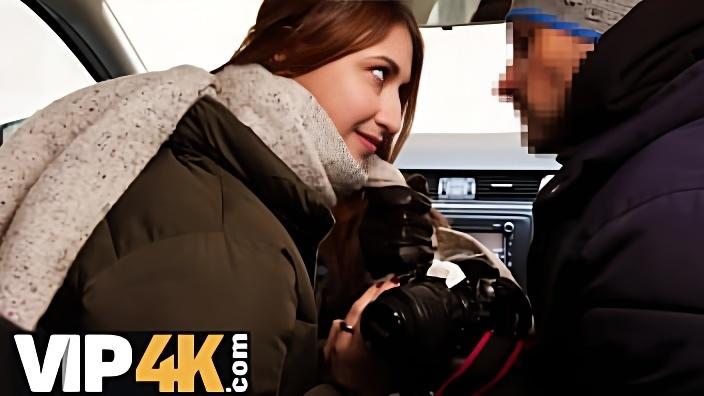 Худой водитель такси пригласил домой пассажирку и поимел ее в рот