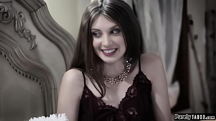 Russian teen bride squirts from fucking