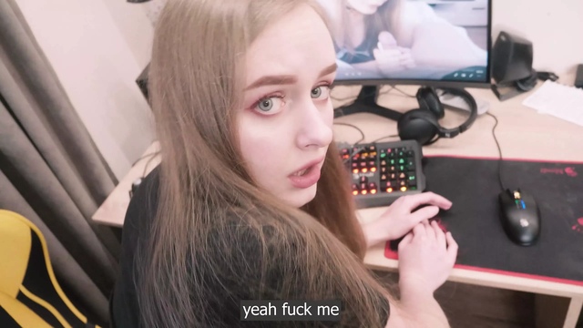 Stepdad Brutally Fucks Stepdaughter Who Didn't Expect Him to Come