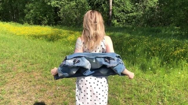 Летний дождик настиг в поле