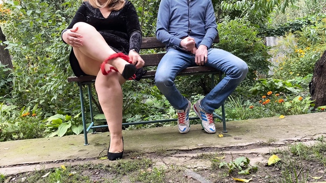 Stepmom made her stepson cum while she masturbates in a public place