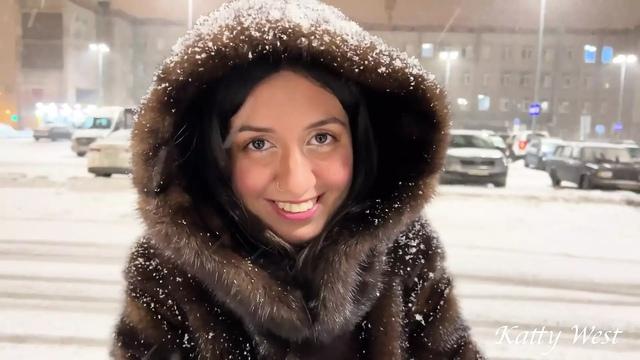 Gopnik Picked up a Mercenary Bitch, Fucked in a Hotel Room and Finished off His Whole Face