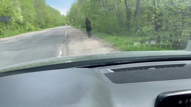 I rented a beautiful prostitute on the road. Fuck her in the car and cum inside her.DanaKiss