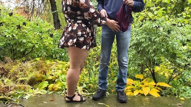 Couple, that pees together, stays together