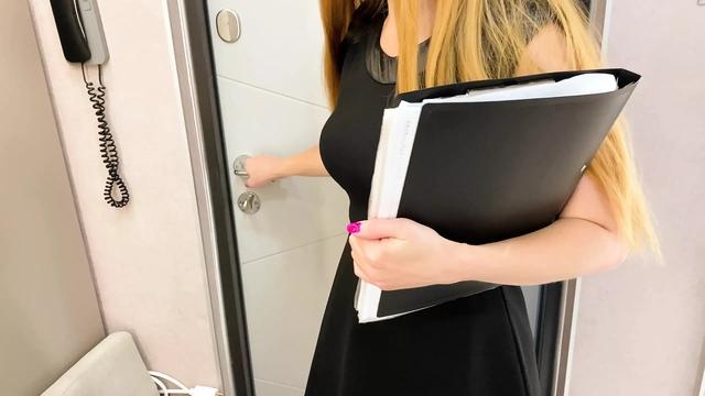 My Young Teacher Brazenly Fucked Me Instead of Class - Russian Amateur with Conversations