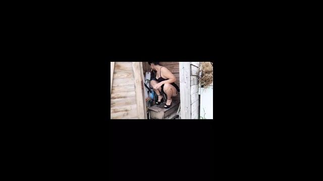 Toilet Fetish, Pissing, Wet Pussy, Golden Rain.