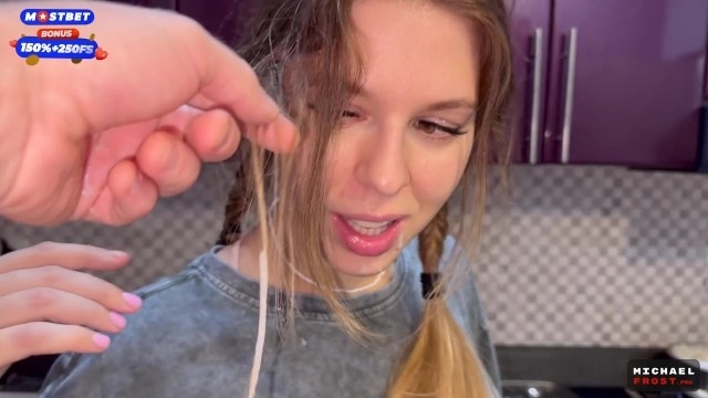 The flatmate-girl doesn't mind periodic fucking in the kitchen and get cum in her mouth and pigtails