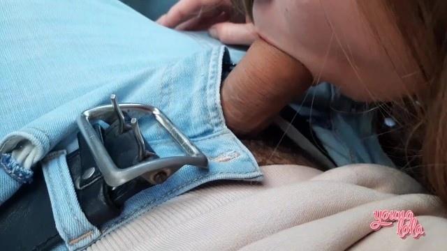 She made a deep blowjob in the car for driving her home - cum mouth