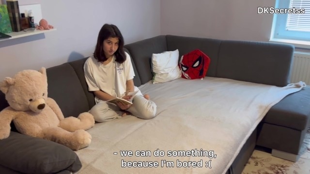 Stepsister does not know how to play cards at all, we have to fulfill the wishes of the stepbrother